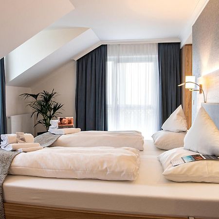 Hotel St. Wolfgang Bad Griesbach im Rottal Esterno foto