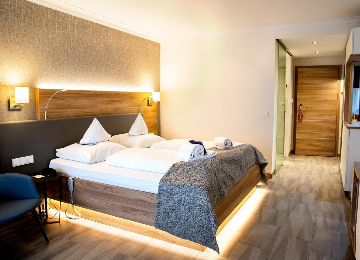 Hotel St. Wolfgang Bad Griesbach im Rottal Esterno foto
